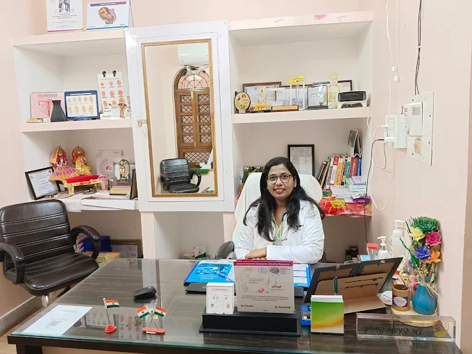 Gynecology Consultation Desk